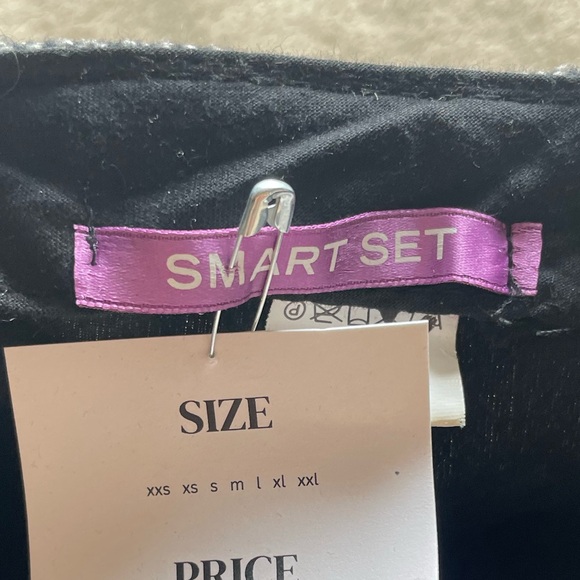 Smart set vintage y2k styled gray buckle hat/cap - Picture 3 of 3